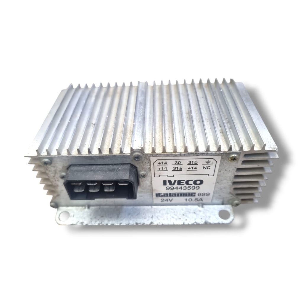 REGULADOR DE VOLTAJE DE 24V A 12V 10.5Amps. IVECO STRALIS / TRAKKER / TECTOR "USADO"